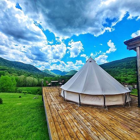 Hotel The Hunters Glamping à Ciudanovita Extérieur photo