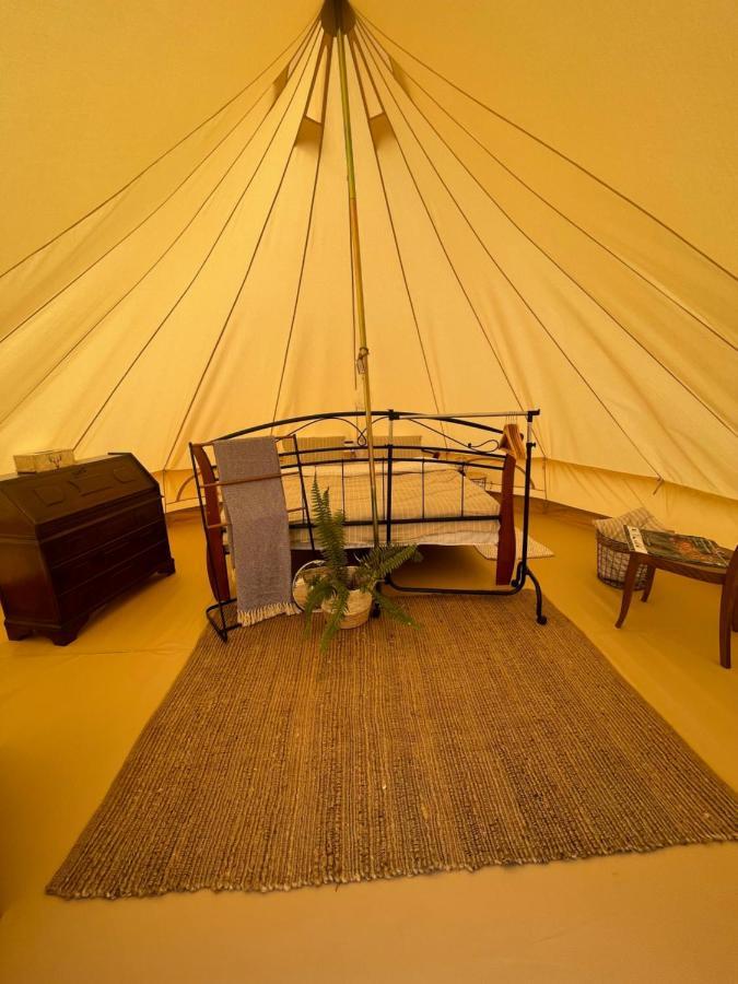Hotel The Hunters Glamping à Ciudanovita Extérieur photo